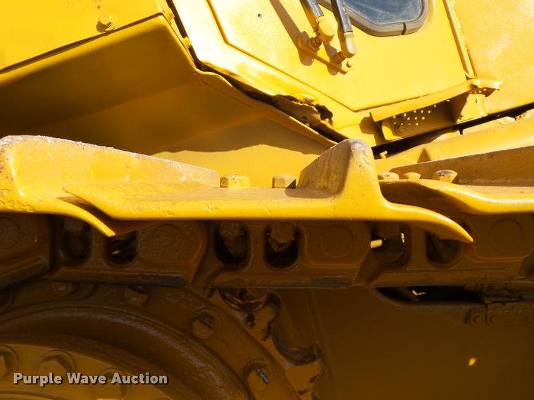 image for item DB4569 1992 Caterpillar D4H Series II dozer