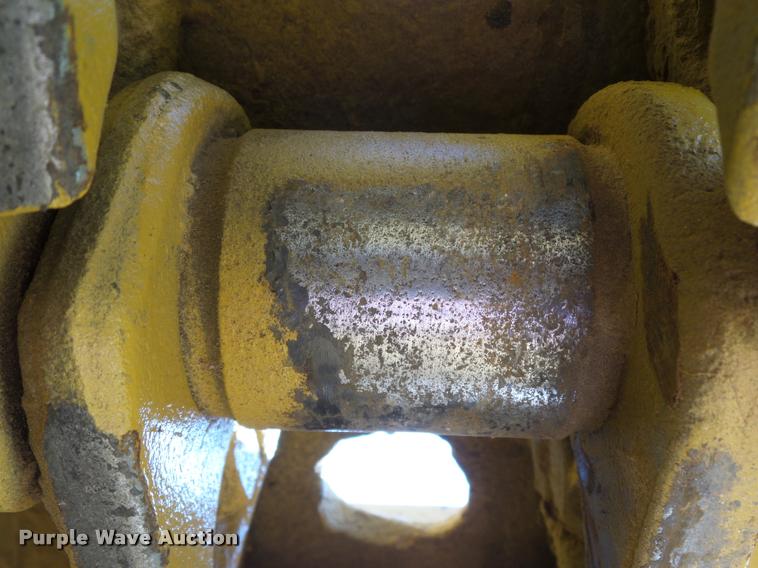 image for item DB4569 1992 Caterpillar D4H Series II dozer