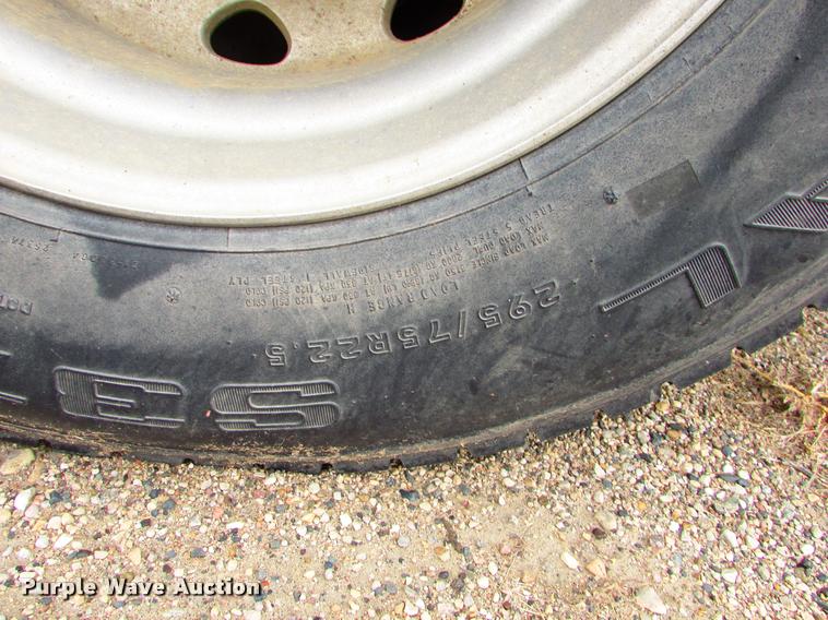 image for item J1629 1998 Kenworth T300 service truck