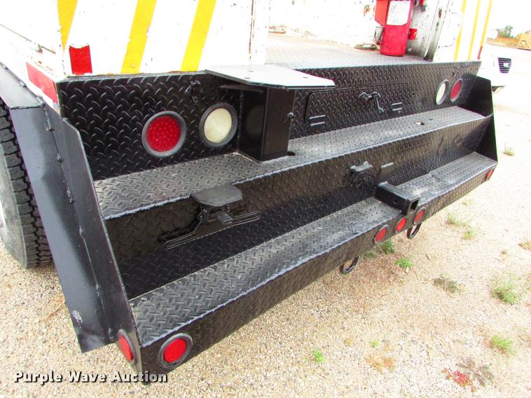 image for item J1629 1998 Kenworth T300 service truck