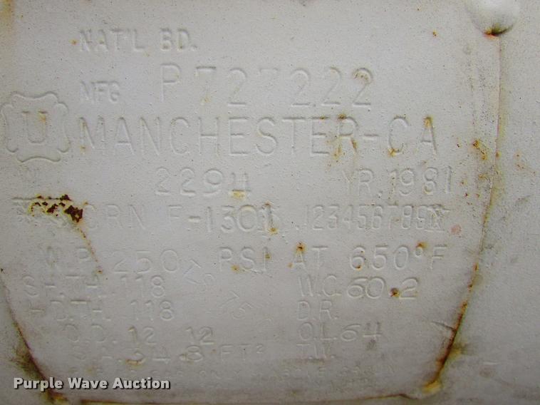 image for item J1629 1998 Kenworth T300 service truck