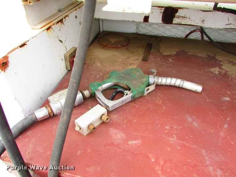 image for item J1629 1998 Kenworth T300 service truck