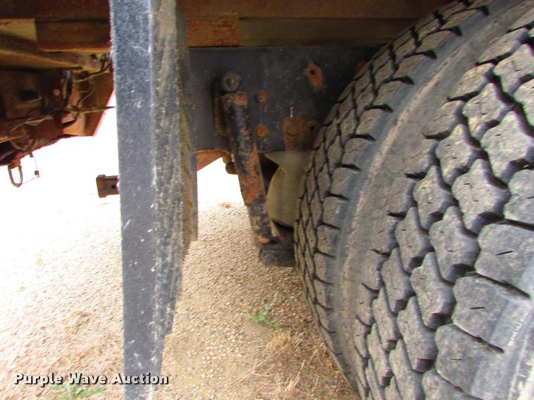 image for item J1629 1998 Kenworth T300 service truck