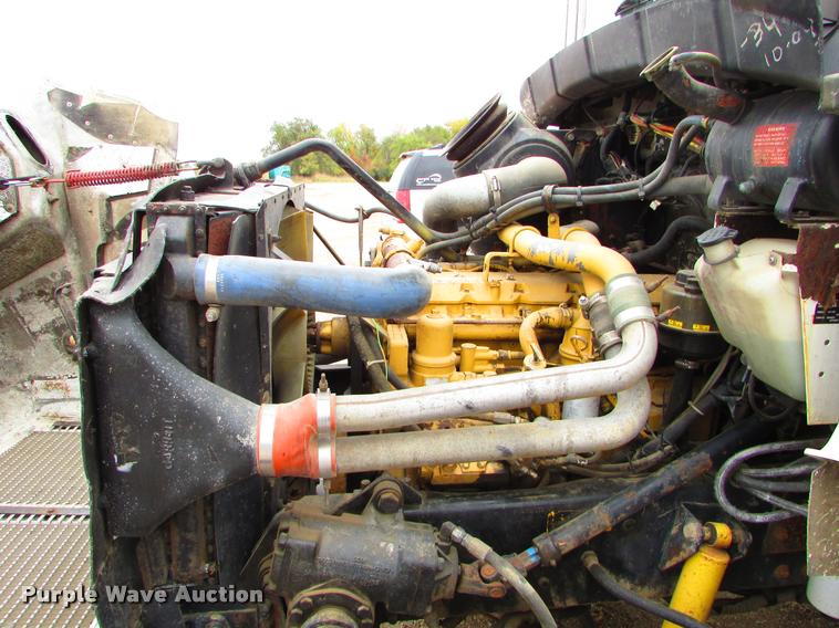 image for item J1629 1998 Kenworth T300 service truck