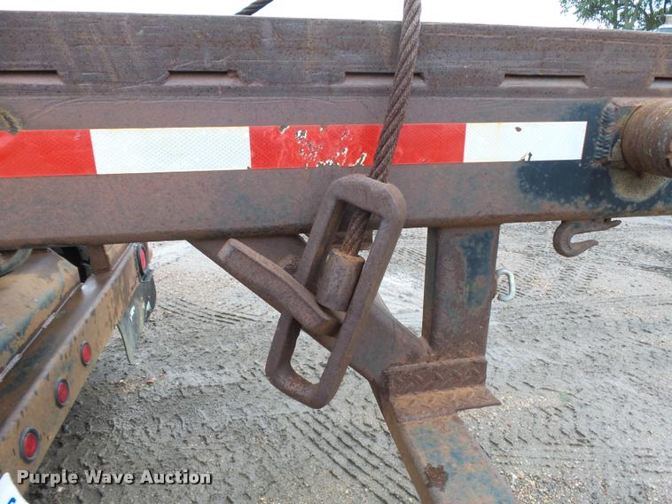 image for item J1631 1984 International F2574 roll off truck