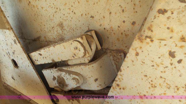 image for item J8261 1985 Ranch bottom dump trailer