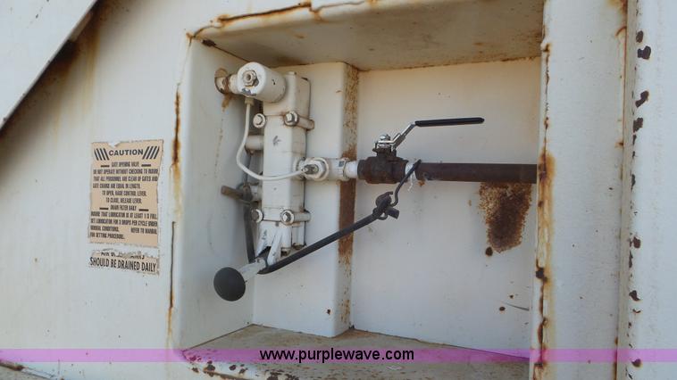 image for item J8261 1985 Ranch bottom dump trailer