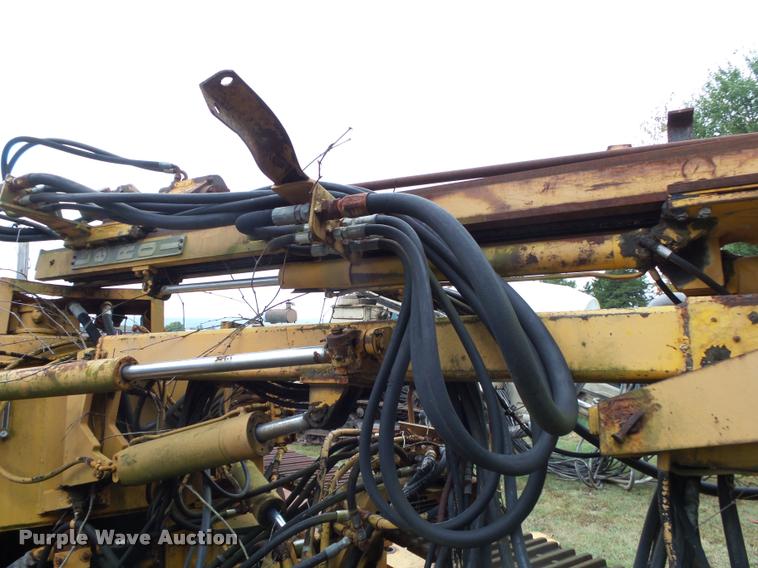 image for item K1076 Leroi HDR12EW crawler drill