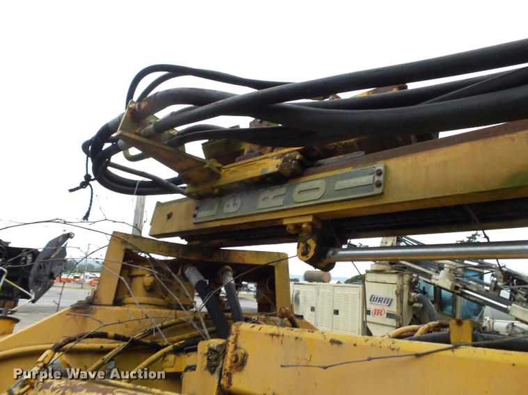 image for item K1076 Leroi HDR12EW crawler drill