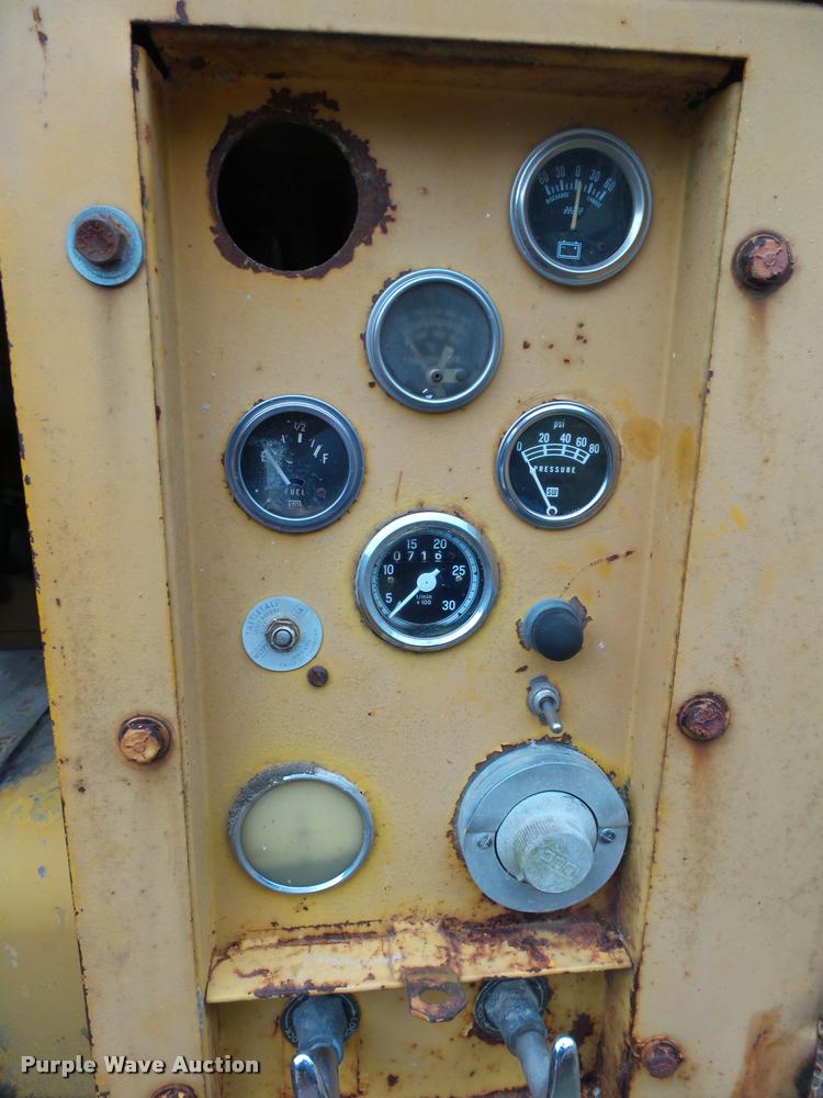 image for item K1076 Leroi HDR12EW crawler drill