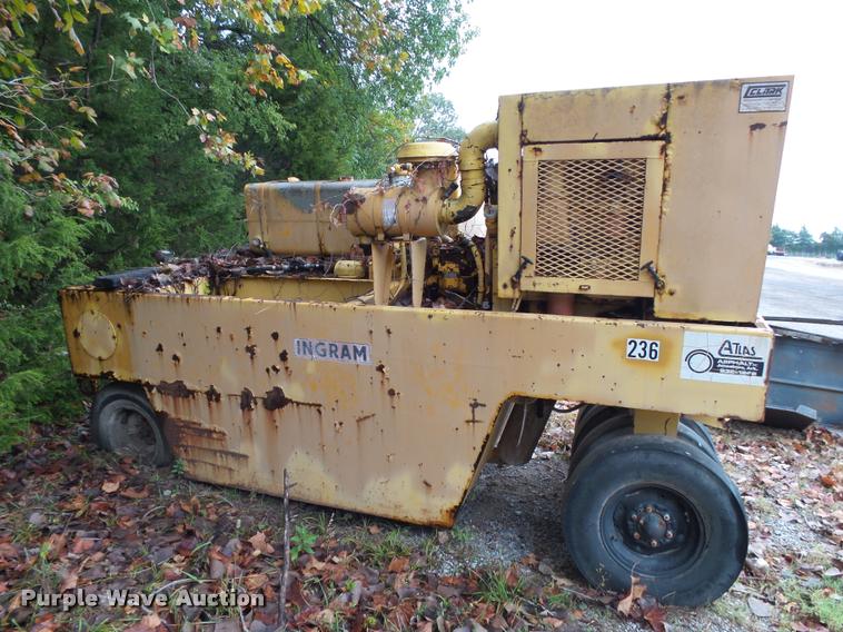 image for item K1078 Ingram 9-2800-PA pneumatic roller