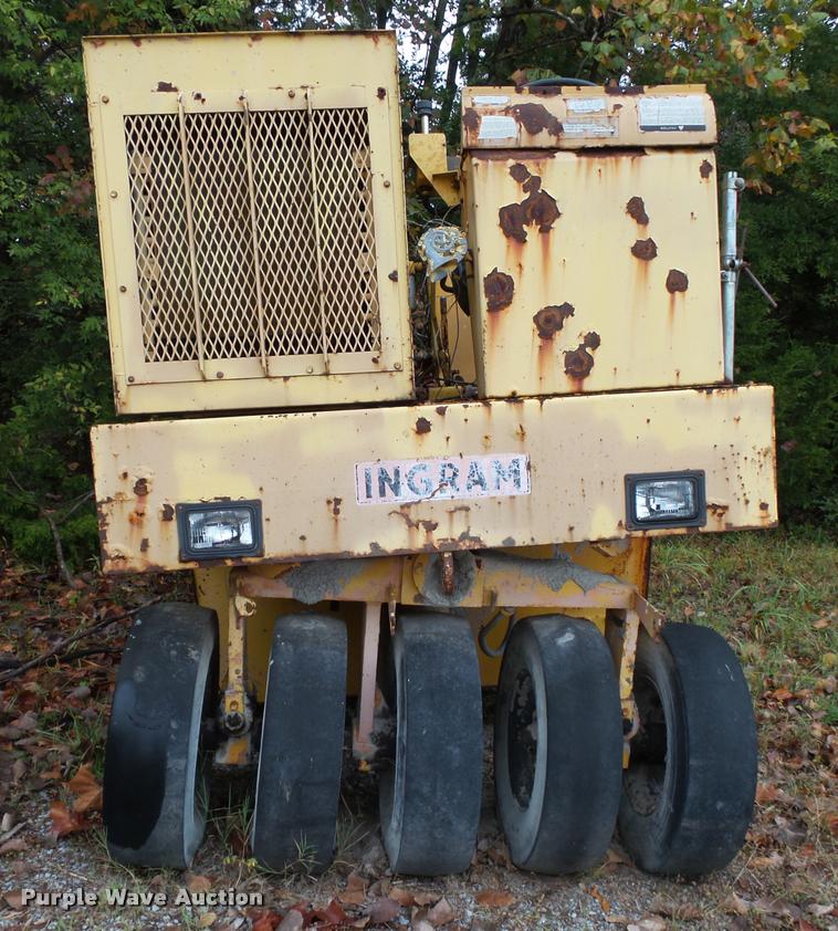 image for item K1078 Ingram 9-2800-PA pneumatic roller