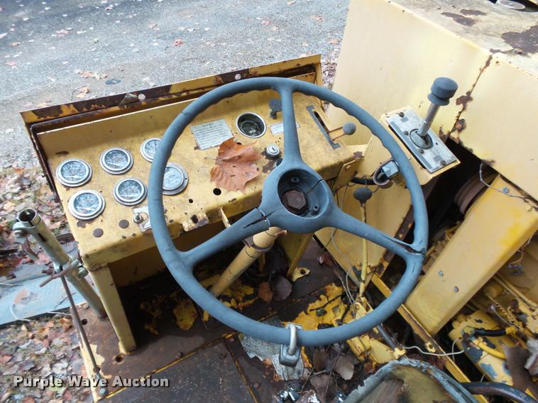 image for item K1078 Ingram 9-2800-PA pneumatic roller