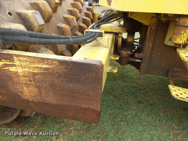 image for item K1079 Saki SV500TF single drum vibratory roller