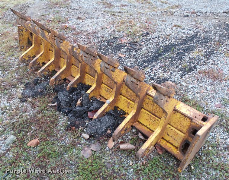 image for item K1079 Saki SV500TF single drum vibratory roller