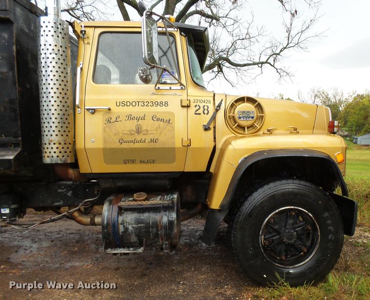 image for item K1086 1978 Ford 9000 dump truck