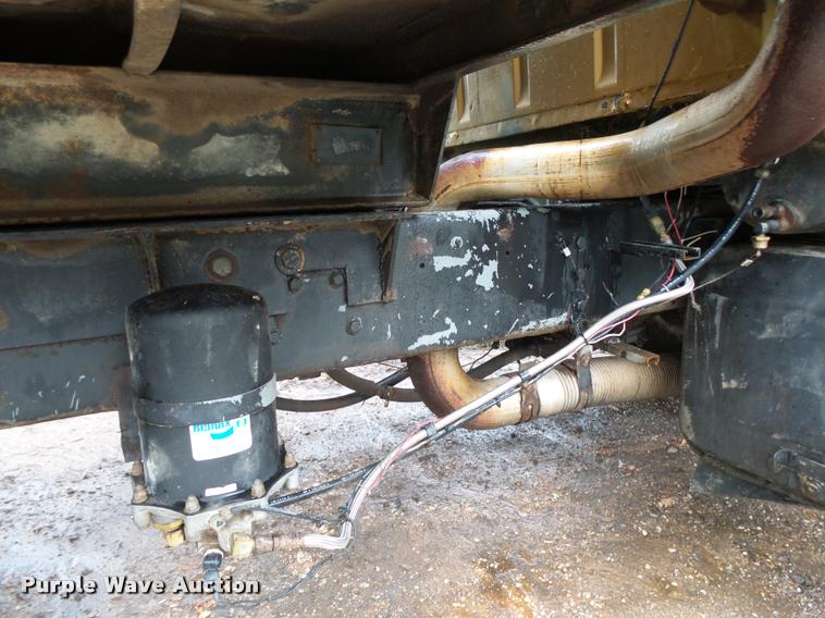 image for item K1086 1978 Ford 9000 dump truck