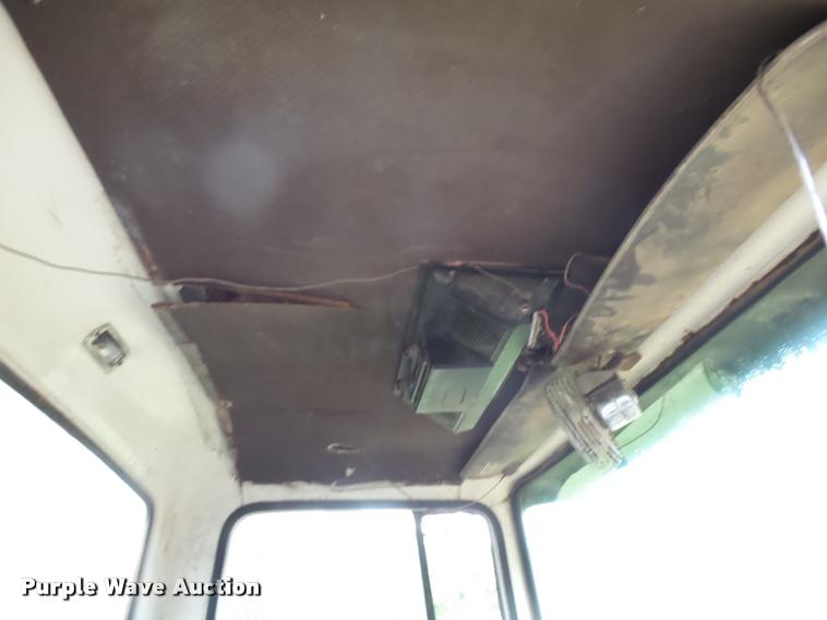 image for item K1086 1978 Ford 9000 dump truck