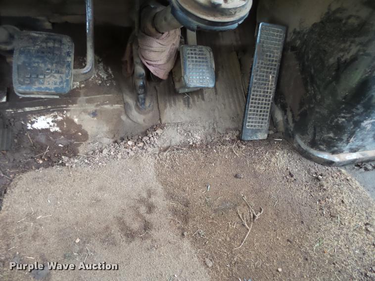 image for item K1086 1978 Ford 9000 dump truck