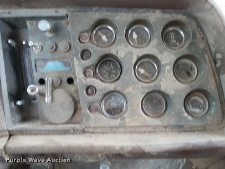 image for item K1086 1978 Ford 9000 dump truck