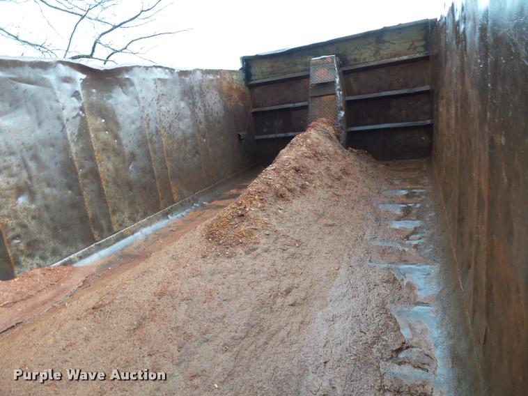 image for item K1086 1978 Ford 9000 dump truck