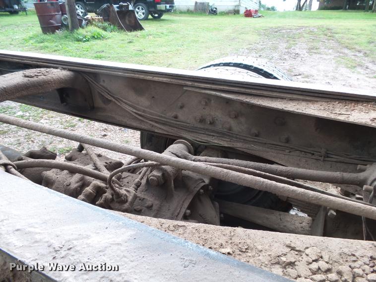 image for item K1086 1978 Ford 9000 dump truck