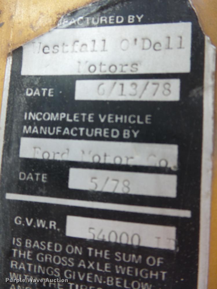 image for item K1086 1978 Ford 9000 dump truck