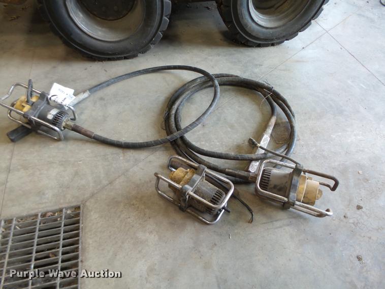 image for item K1409 (2) concrete vibrators