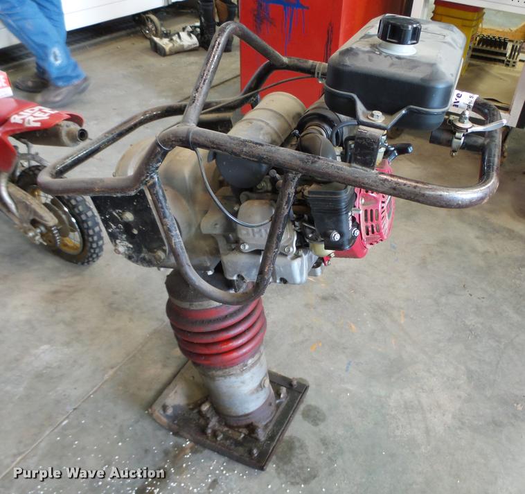 image for item K1410 Dynapac LT62H plate compactor