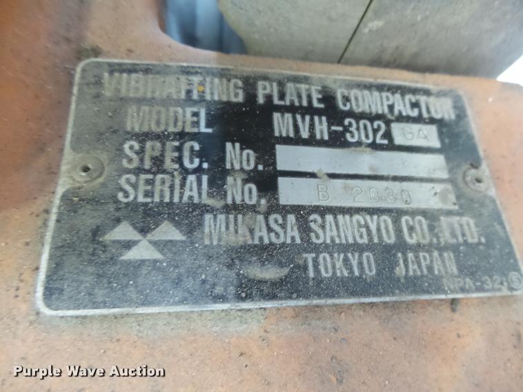 image for item K1413 Mikasa MVH-302GA plate compactor