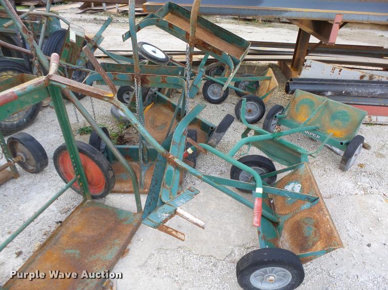 image for item K1423 Approximately 13 oxygen/acetylene carts