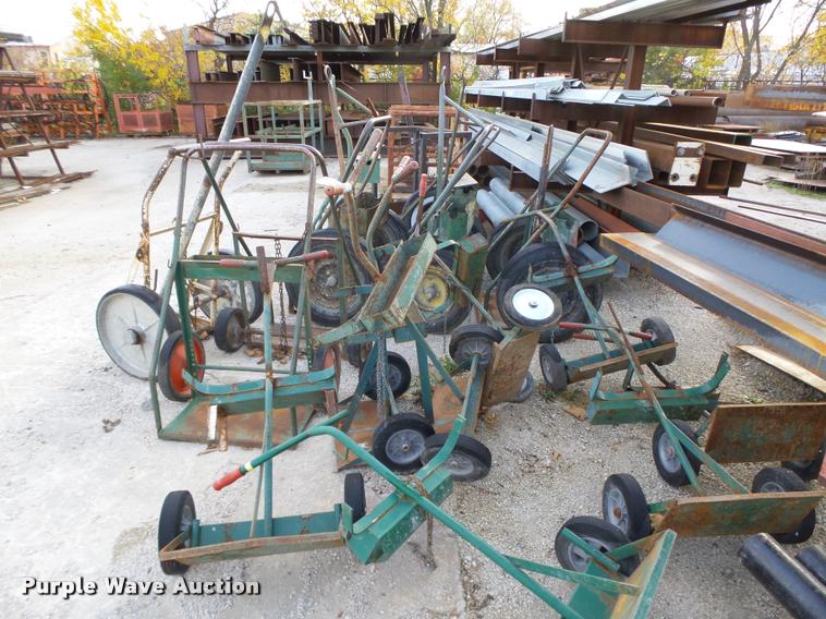 image for item K1423 Approximately 13 oxygen/acetylene carts