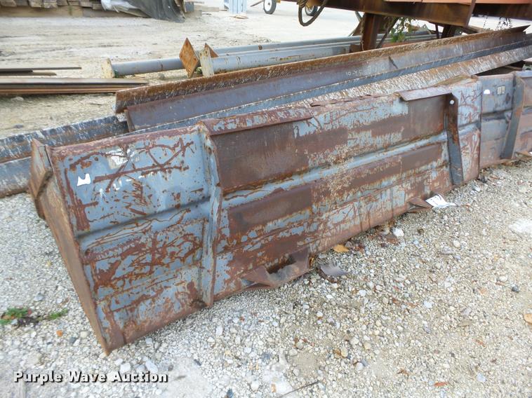 image for item K1424 New Holland skid steer bucket