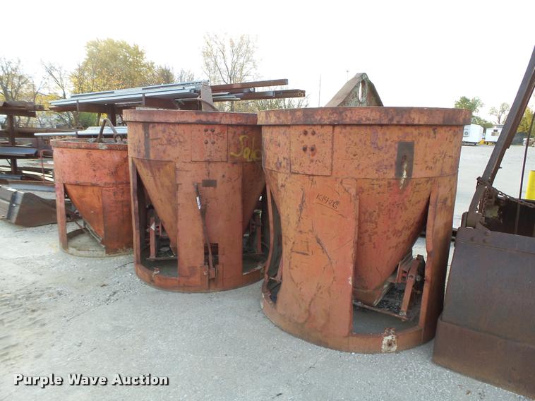 image for item K1426 (3) concrete buckets