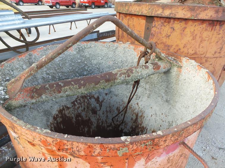 image for item K1426 (3) concrete buckets