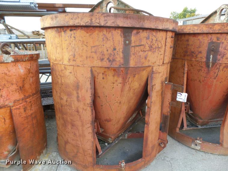 image for item K1426 (3) concrete buckets