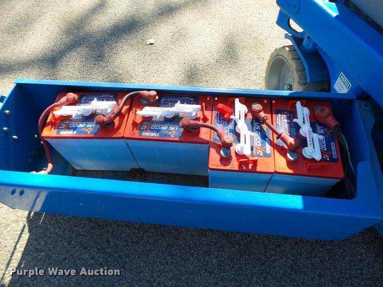 image for item K1430 1999 Genie GS2032 scissor lift