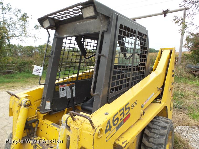 image for item K1450 2000 Gehl SL4635 skid steer