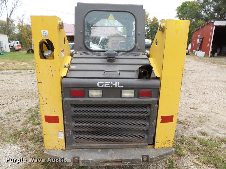 image for item K1450 2000 Gehl SL4635 skid steer
