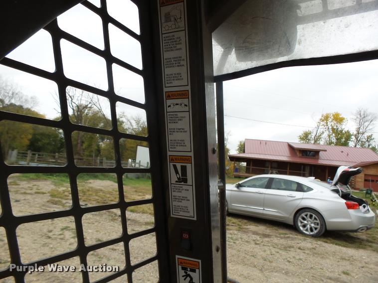 image for item K1450 2000 Gehl SL4635 skid steer