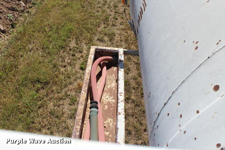 image for item K1907 1977 Downs-Clark tank trailer