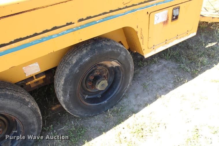 image for item K1910 1994 Vermeer Navigator D14/24TB directional drill