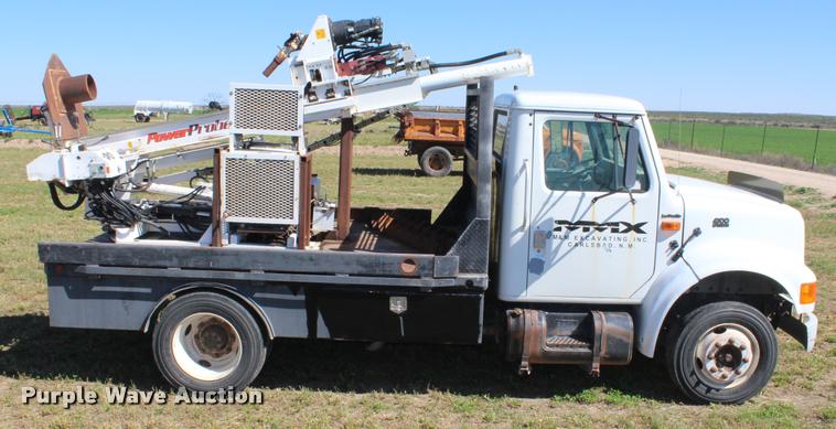 image for item K1916 1994 International 4700LP flatbed truck with environmental drill