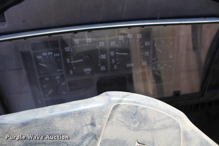 image for item K1916 1994 International 4700LP flatbed truck with environmental drill