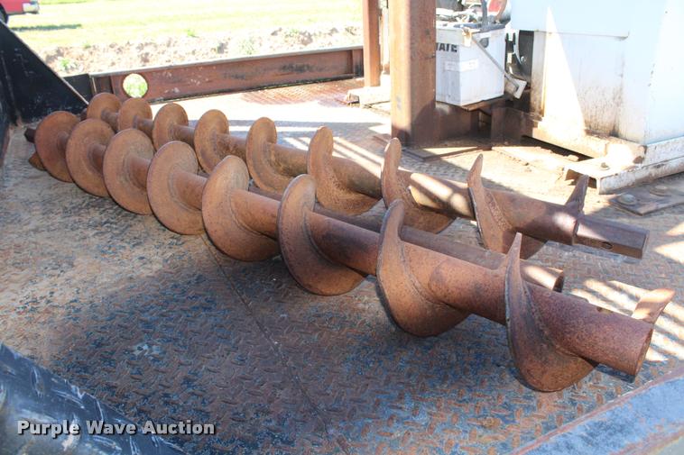 image for item K1916 1994 International 4700LP flatbed truck with environmental drill