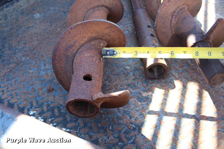 image for item K1916 1994 International 4700LP flatbed truck with environmental drill