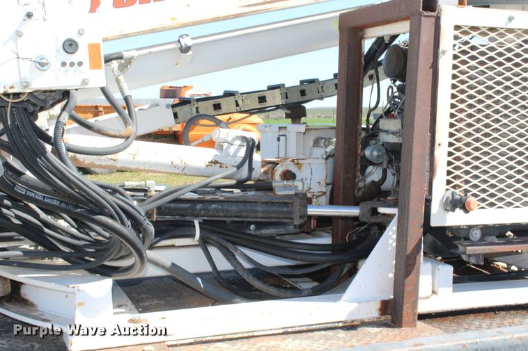 image for item K1916 1994 International 4700LP flatbed truck with environmental drill