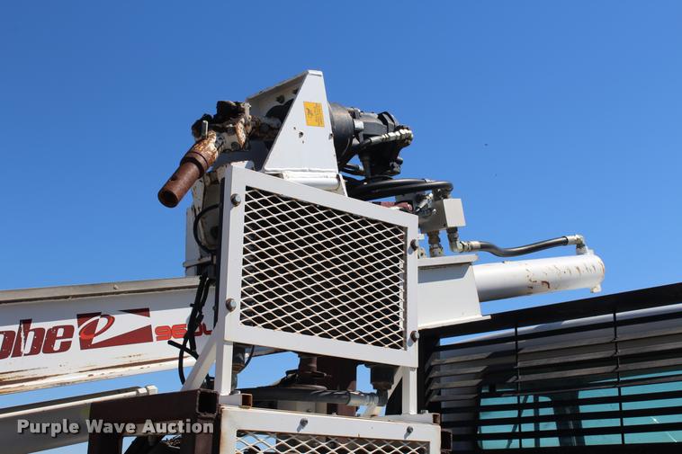 image for item K1916 1994 International 4700LP flatbed truck with environmental drill