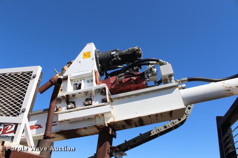 image for item K1916 1994 International 4700LP flatbed truck with environmental drill