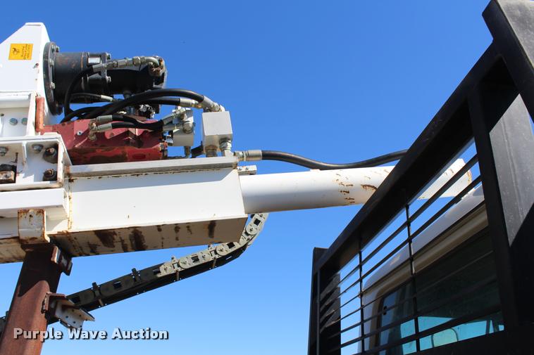 image for item K1916 1994 International 4700LP flatbed truck with environmental drill